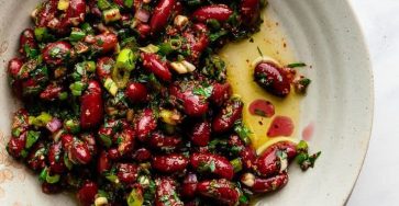 Marinated Beans with Shallots & Parsley 🫘🌿