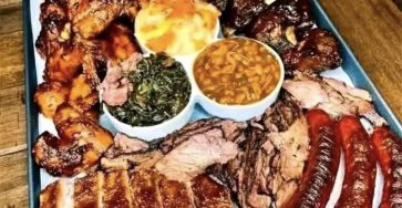 Classic BBQ Iced Tea Lemonade (Arnold Palmer)