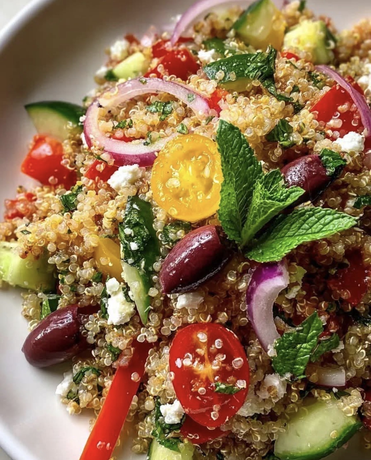 Refreshing Mediterranean Quinoa Salad